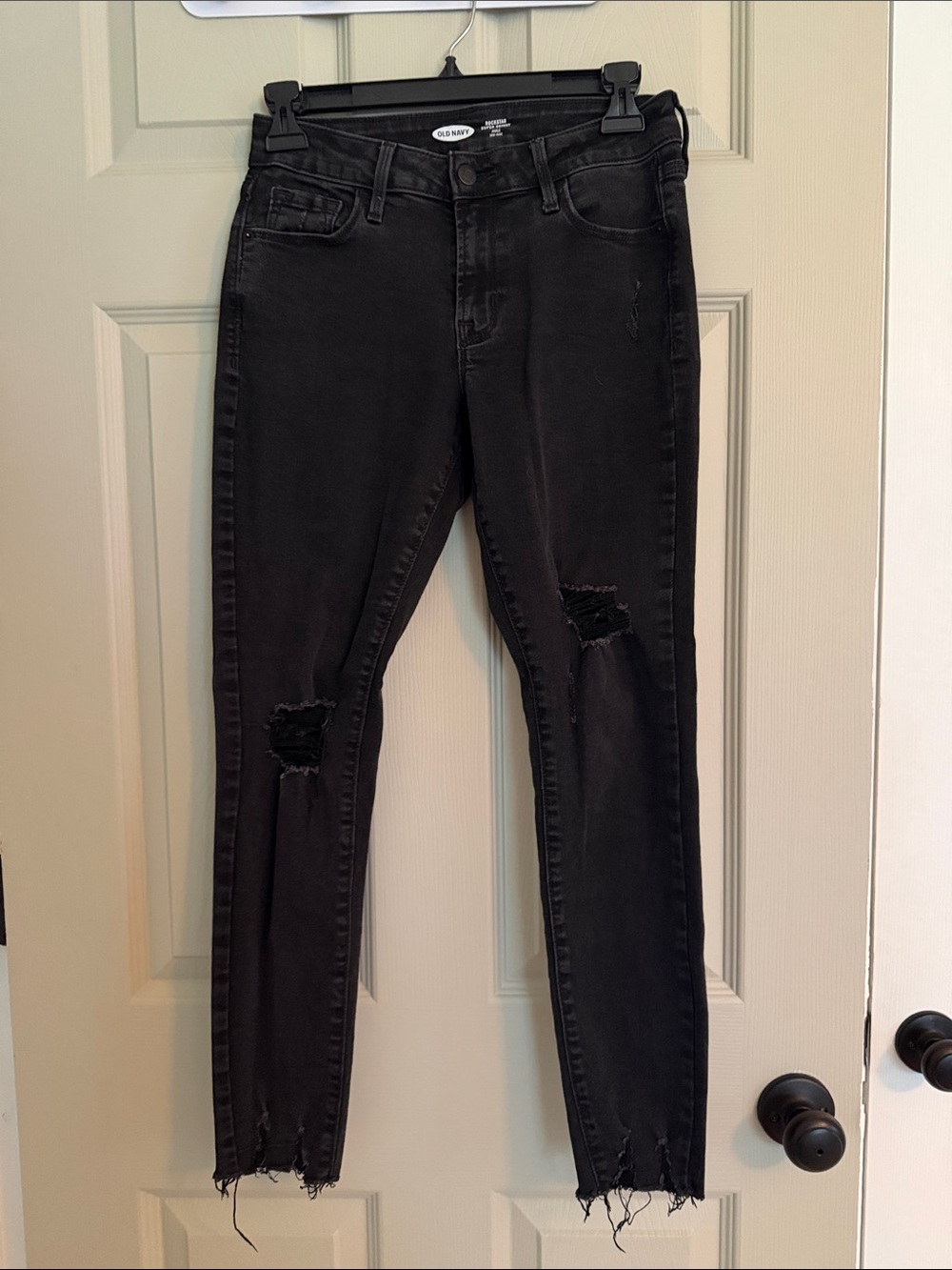 Old Navy Rockstar Super Skinny Ankle Mid-rise Black Distressed Jeans
